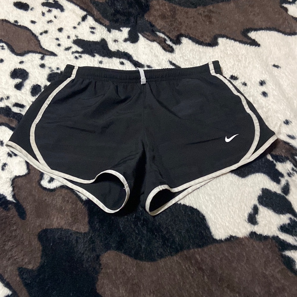 Good condition Nike athletic shorts!
